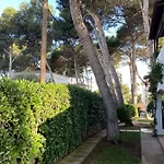 아파트 With Garden And Swimming And *