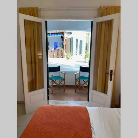 With Garden And Swimming And Appartamento *