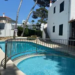 With Garden And Swimming And Lägenhet