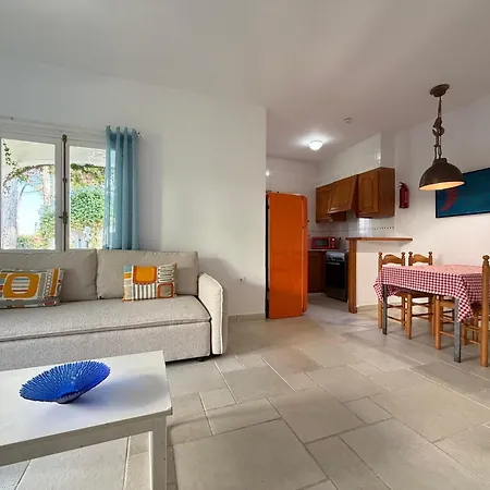 Appartement With Garden And Swimming And