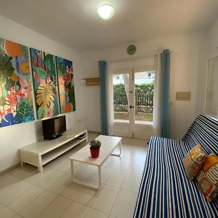 With Garden And Swimming And * カラ・ブランカ